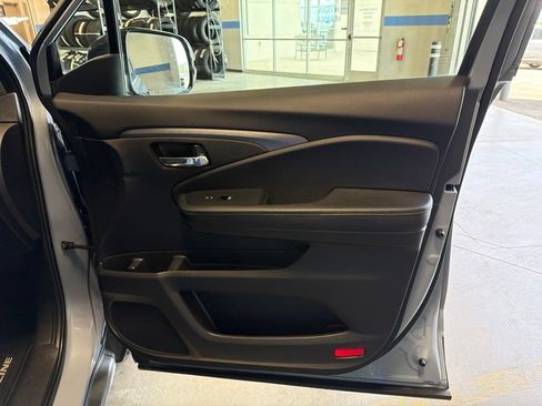 Certified 2023 Honda Ridgeline Sport image 33