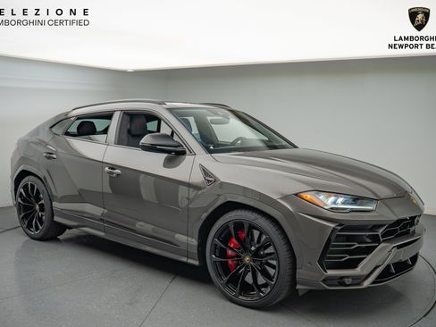 Used 2022 Lamborghini Urus AWD/4WD image 39