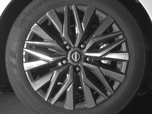 Used 2025 Nissan Altima 2.5 SV image 13