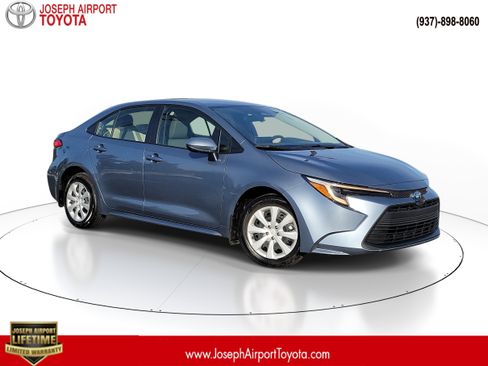 Used 2024 Toyota Corolla LE image 1