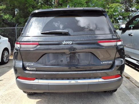 Used 2022 Jeep Grand Cherokee Limited image 5