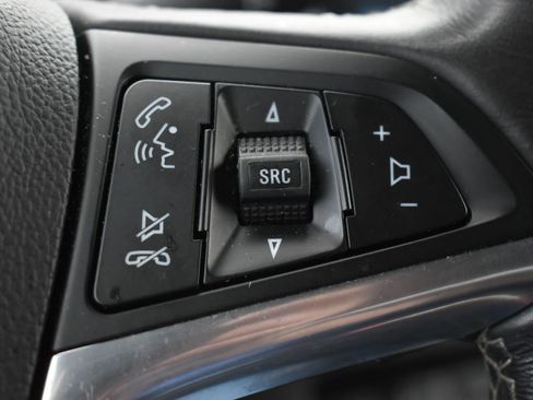 Used 2020 Buick Encore Essence image 22