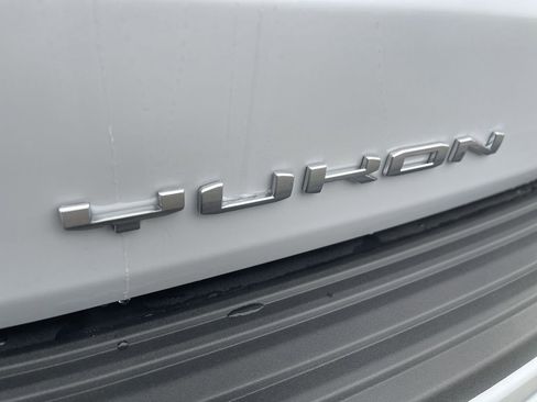 New 2026 GMC Yukon XL Denali w/ Denali Reserve Package image 33