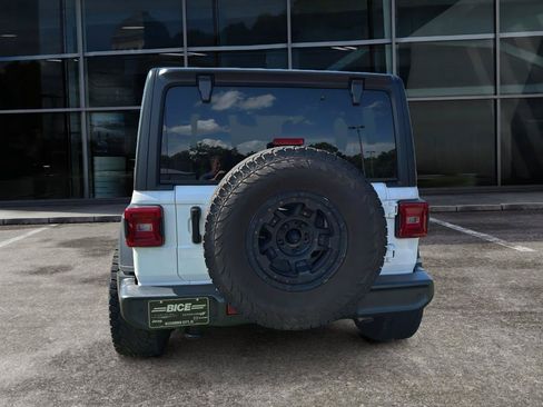 Used 2024 Jeep Wrangler Unlimited Sport AWD/4WD image 5