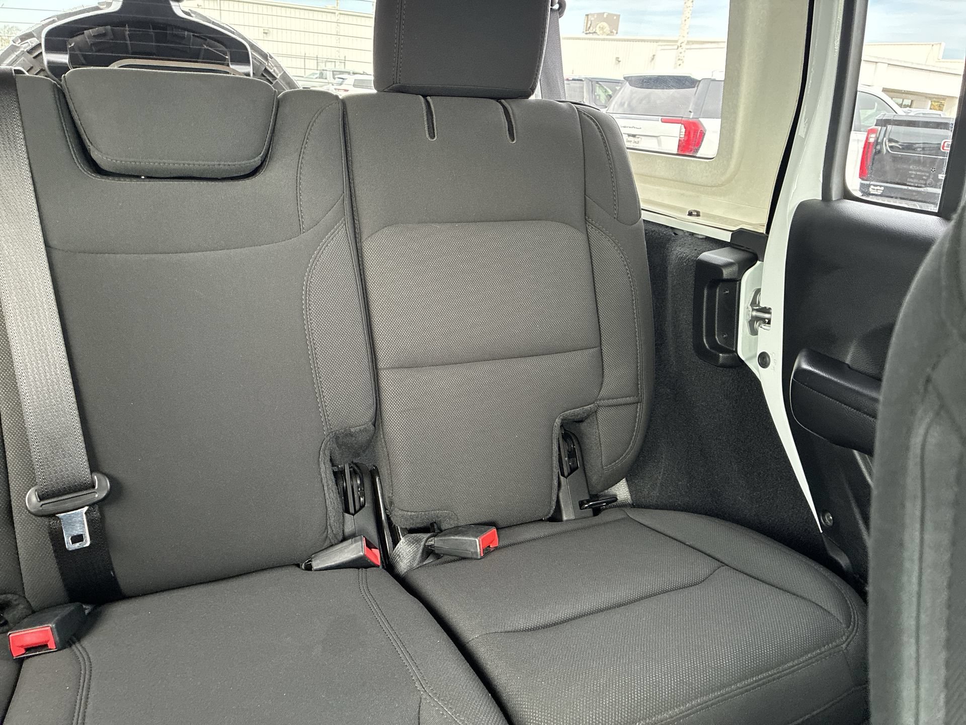 Used 2020 Jeep Wrangler Unlimited Sport S AWD/4WD image 32