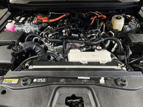 Used 2024 Toyota Land Cruiser image 25