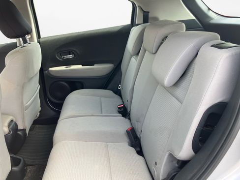 Used 2021 Honda HR-V LX image 15