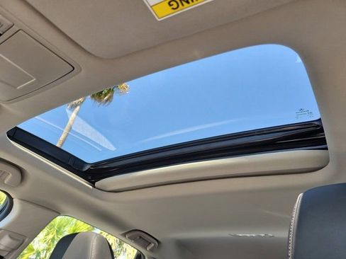 Used 2023 Acura TLX w/ Technology Package image 32