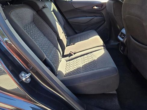 Used 2023 Chevrolet Equinox LT image 18