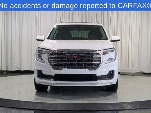 Used 2023 GMC Terrain Denali w/ Denali Premium Package AWD/4WD image 3