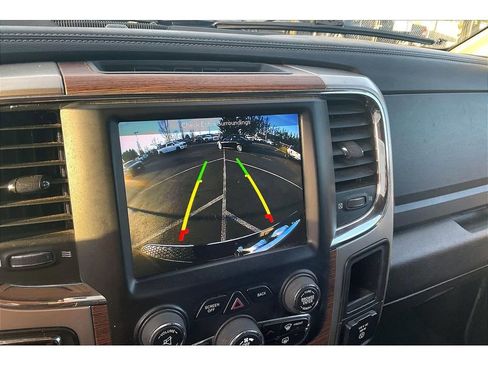 Used 2018 RAM 1500 Laramie image 21