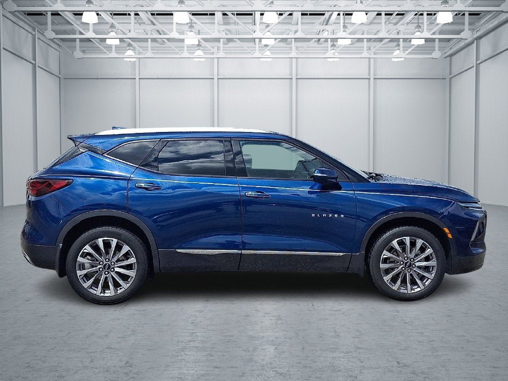 Certified 2023 Chevrolet Blazer Premier FWD image 9