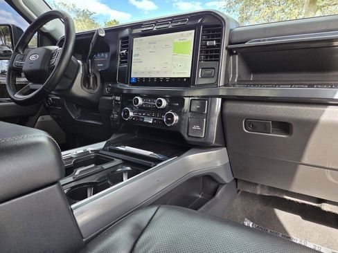 Used 2024 Ford F250 Lariat image 32