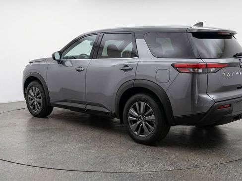 Used 2025 Nissan Pathfinder SV image 6