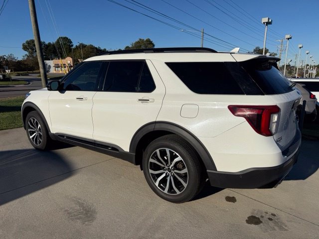 Used 2020 Ford Explorer ST w/ Premium Technology Package AWD/4WD image 9
