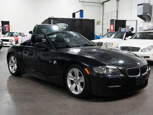 Used 2007 BMW Z4 3.0i image 4