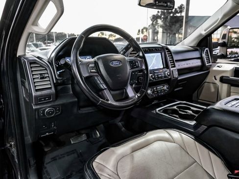 Used 2020 Ford F250 Limited image 10