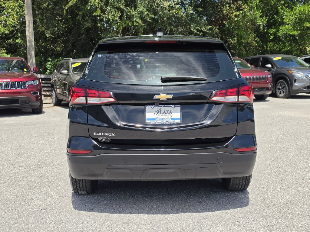 Used 2024 Chevrolet Equinox LS w/ Driver Confidence II Package FWD image 5