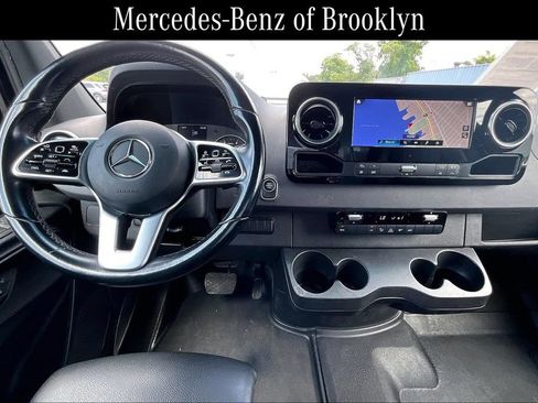 Used 2023 Mercedes-Benz Sprinter 2500 image 5