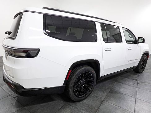 New 2026 Jeep Grand Wagoneer L Limited AWD/4WD image 6