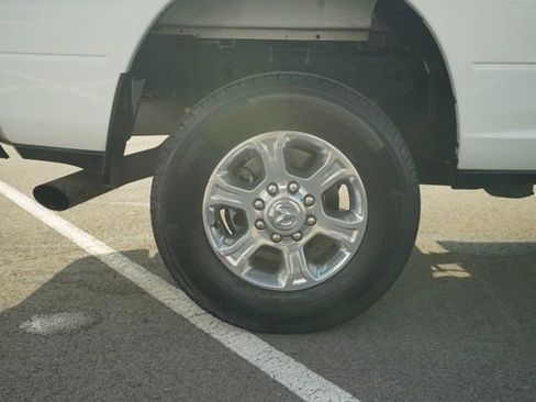 Used 2023 RAM 2500 Big Horn w/ Level 1 Equipment Group image 43