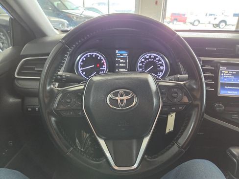 Used 2020 Toyota Camry SE image 31