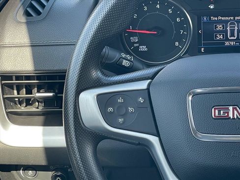 Used 2023 GMC Terrain SLE w/ Elevation Edition FWD image 13