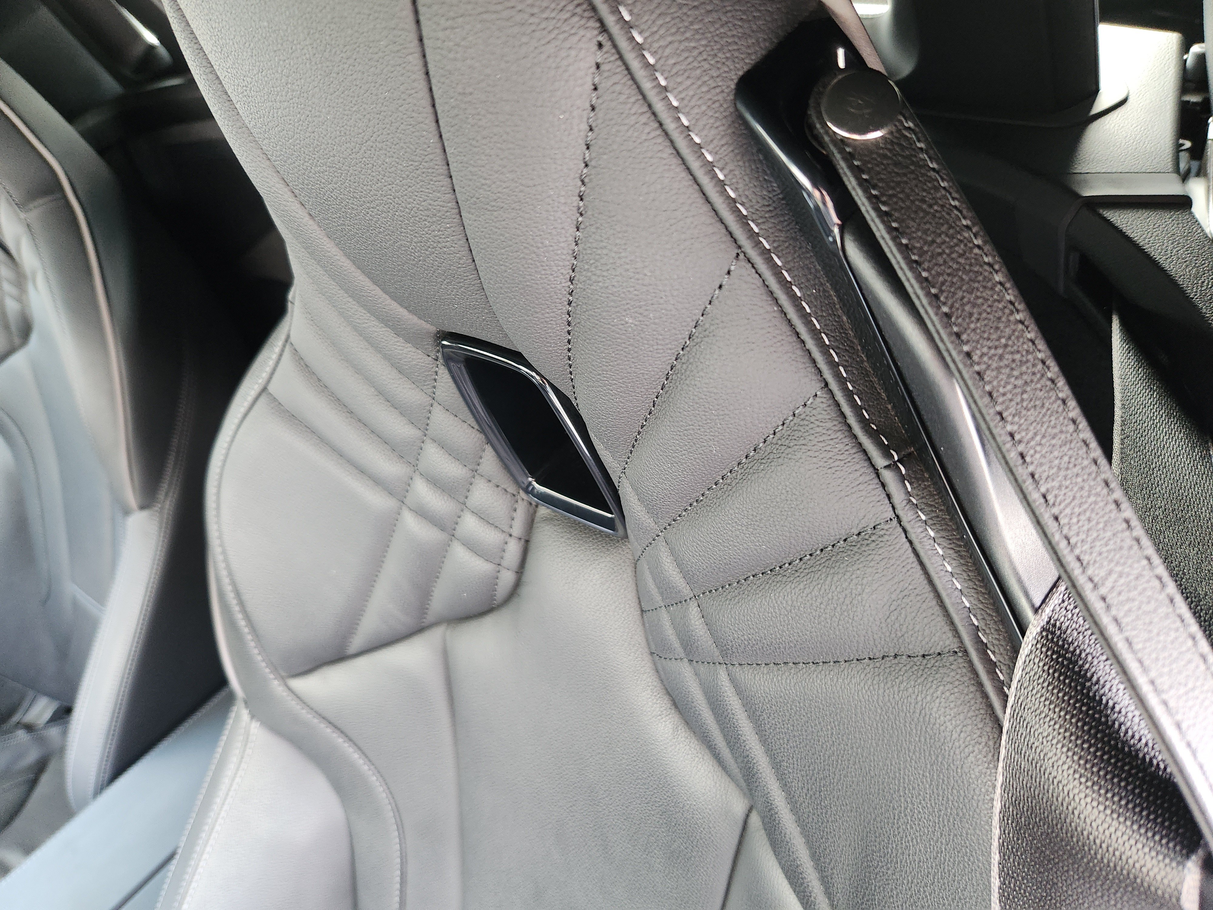 Used 2019 BMW Z4 sDrive30i w/ Executive Package RWD image 16