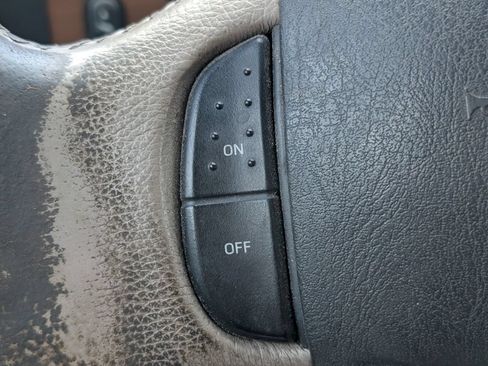Used 2006 Ford F350 Lariat AWD/4WD image 13