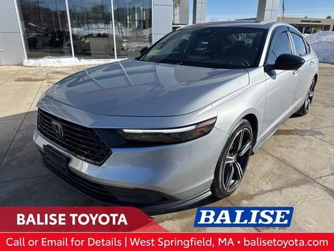 Used 2023 Honda Accord Sport image 3