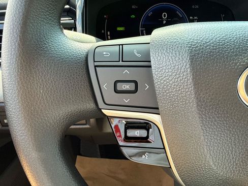 Used 2026 Toyota Camry LE FWD image 15