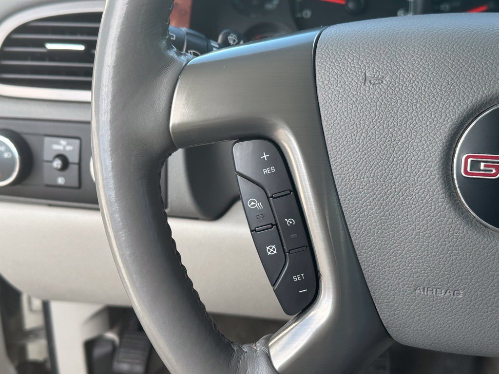 Used 2012 GMC Yukon XL SLT w/ SLT-2 Equipment Package AWD/4WD image 33