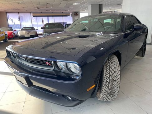 Used 2013 Dodge Challenger R/T image 3