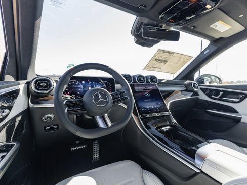 New 2026 Mercedes-Benz GLC 300 4MATIC image 16