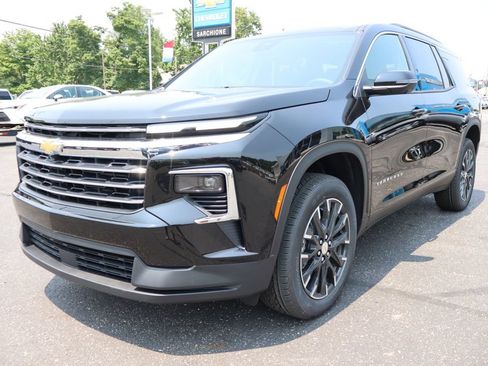 New 2026 Chevrolet Traverse LT w/ Sun and Wheel Package AWD/4WD image 36