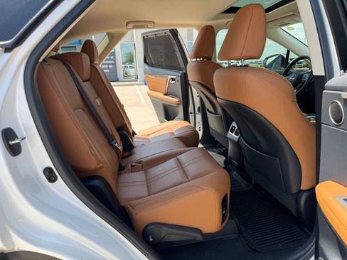 Used 2022 Lexus RX 350L Luxury w/ Accessory Package (Z1) FWD image 10