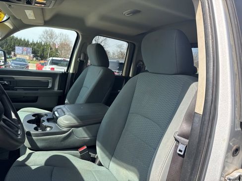 Used 2013 RAM 1500 Classic SLT w/ Premium Display Pkg image 8