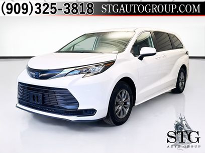 Used 2023 Toyota Sienna LE