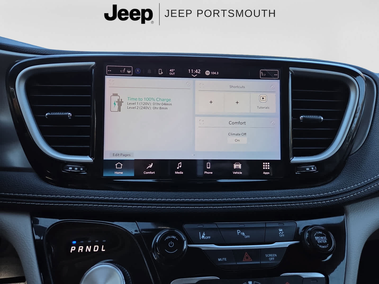 Used 2023 Chrysler Pacifica Touring-L FWD image 13