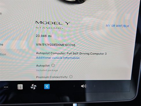 Used 2021 Tesla Model Y 2WD image 12