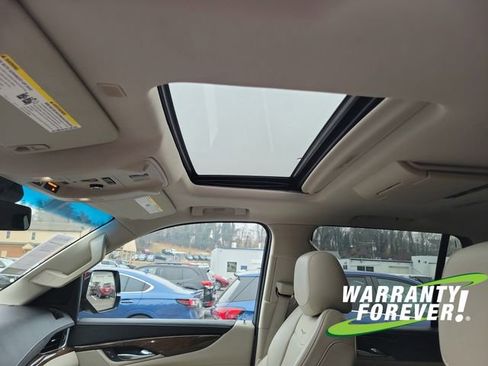 Used 2018 Cadillac Escalade Premium Luxury image 13