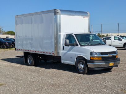 New 2025 Chevrolet Express 3500 w/ Power Convenience Package