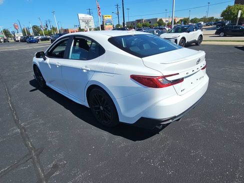 Certified 2026 Toyota Camry SE FWD image 5