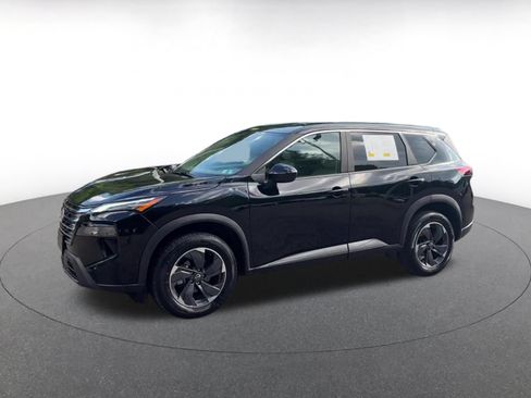 Used 2025 Nissan Rogue SV FWD image 6