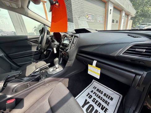 Used 2018 Subaru Impreza 2.0i Premium AWD/4WD image 31