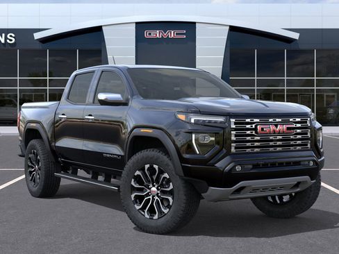New 2026 GMC Canyon Denali image 8