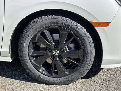 Certified 2023 Honda Odyssey Sport image 6