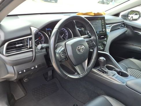 Used 2023 Toyota Camry SE FWD image 19