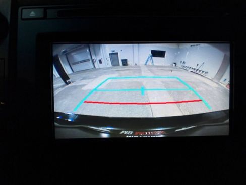 Used 2015 Toyota Camry LE image 29