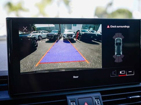 Used 2023 Audi Q5 2.0T Premium w/ Convenience Package image 23